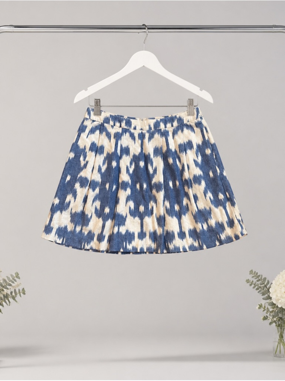 Vineyard Vines Navy and Cream Ikat Print Skater Skirt